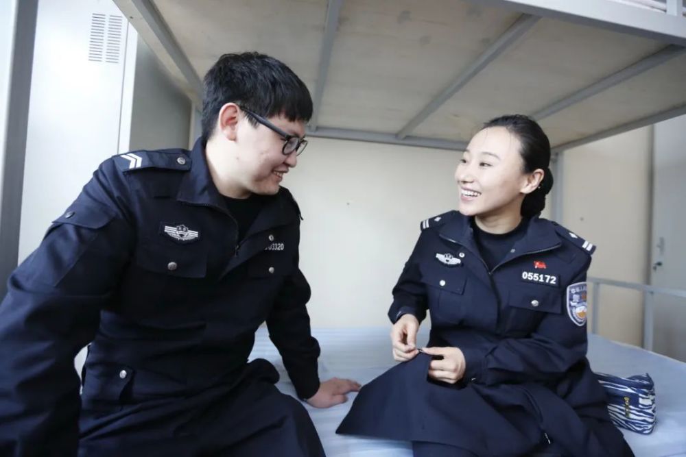 警花叶柔，英勇智慧并存的女警官荣耀时刻